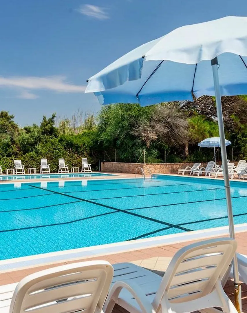 Club Hotel Residence Baiaverde Valledoria  3*, Valledoria (Sardinia)